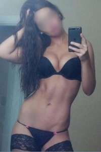 Benimle Rüyalarınızın Dünyasına Açılan Kapı: Latin Escort