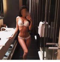 Kumral Escort Güzeli Deniz: Size Hayatınızın En İyi Deneyimini Sunmaya Hazır!